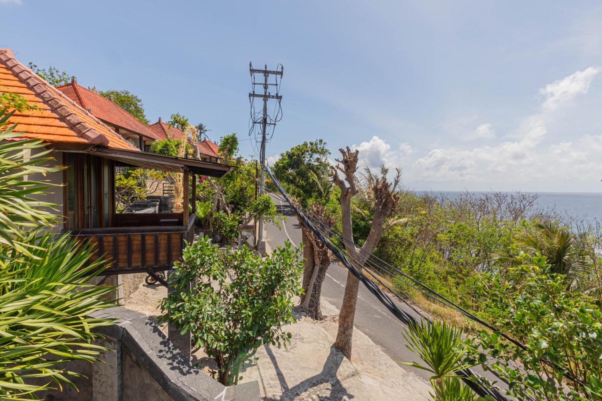 Manta Cottages With Sea View Batununggul Eksteriør bilde